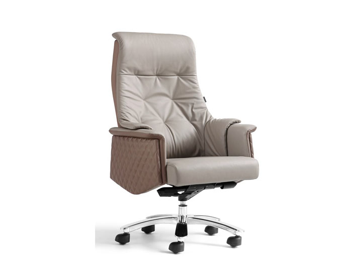 KW-A525 Executive Chair (W760xD530xH1250mm). Brand: CENTURY. Made In China.